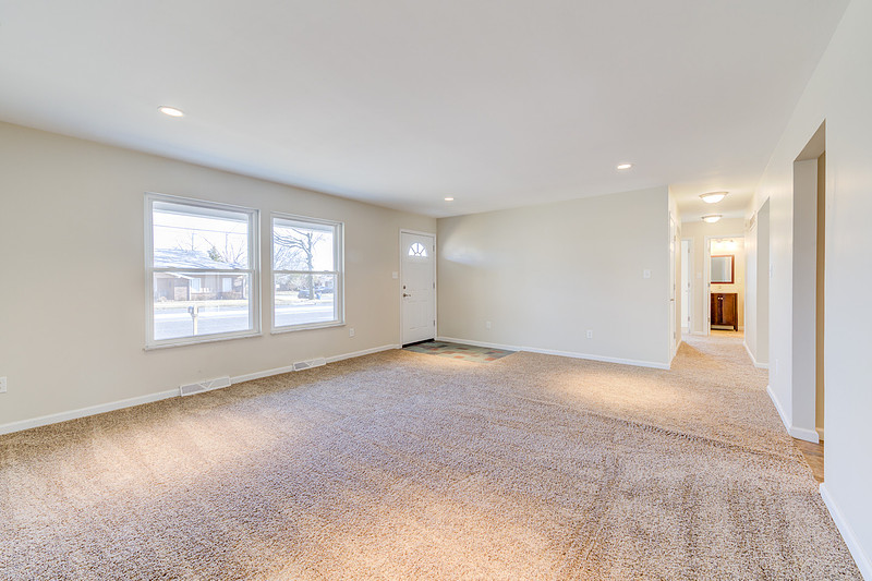 Saint Louis Real Estate Photography by Mark Lamartina | Howdershell Rd 7057