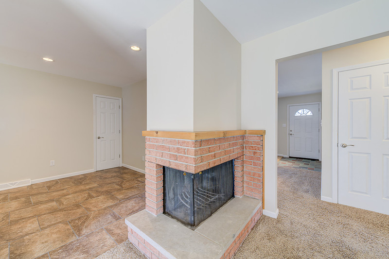 Saint Louis Real Estate Photography by Mark Lamartina | Howdershell Rd 7057