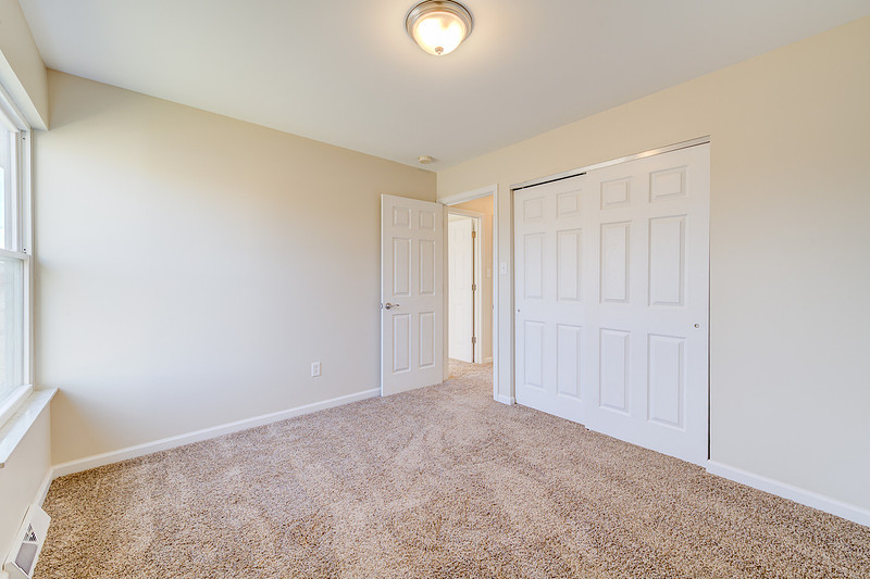 Saint Louis Real Estate Photography by Mark Lamartina | Howdershell Rd 7057