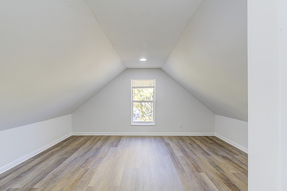 Mary Ave-118