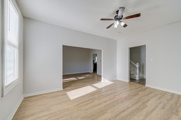 Mary Ave-107