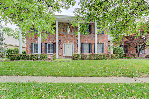 Bluff Manor -101